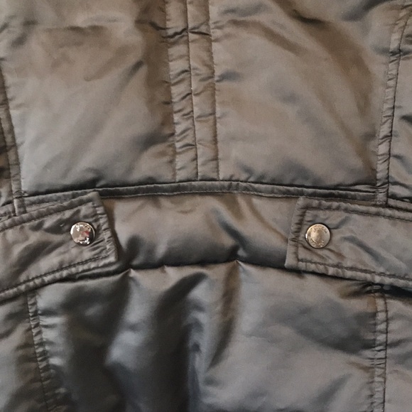 Guess Faux Fur Jacket - Picture 5 of 7